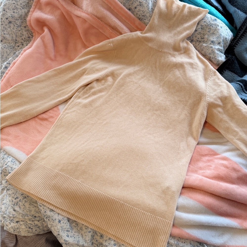 Women's Cream Turtleneck Sweater